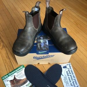 Blundstone 180 size AUS/ UK 8.5 (Brand new in a box)